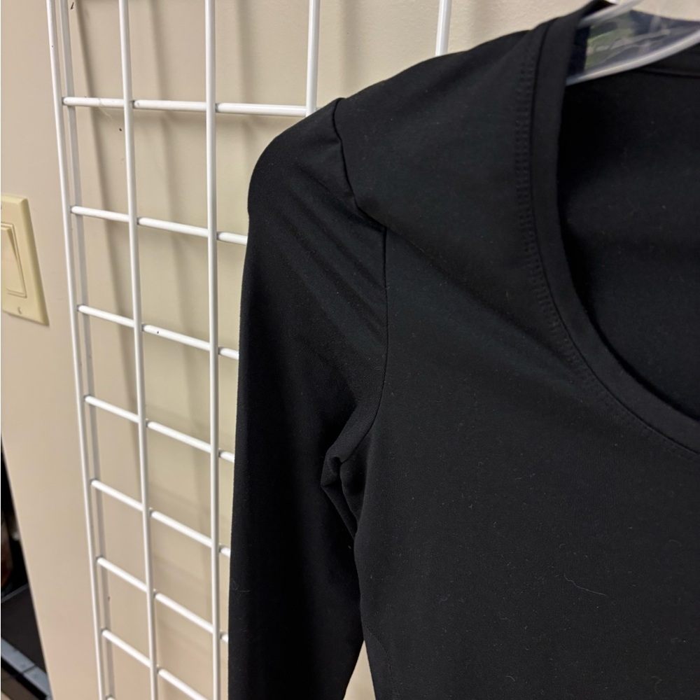 BUNDLE OF TWO L.L.Bean Women’s “Missis” size XS long sleeve activewear shirts. - Picture 11 of 16